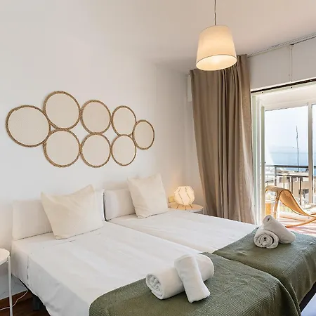 Diel Place Coronas Apartment